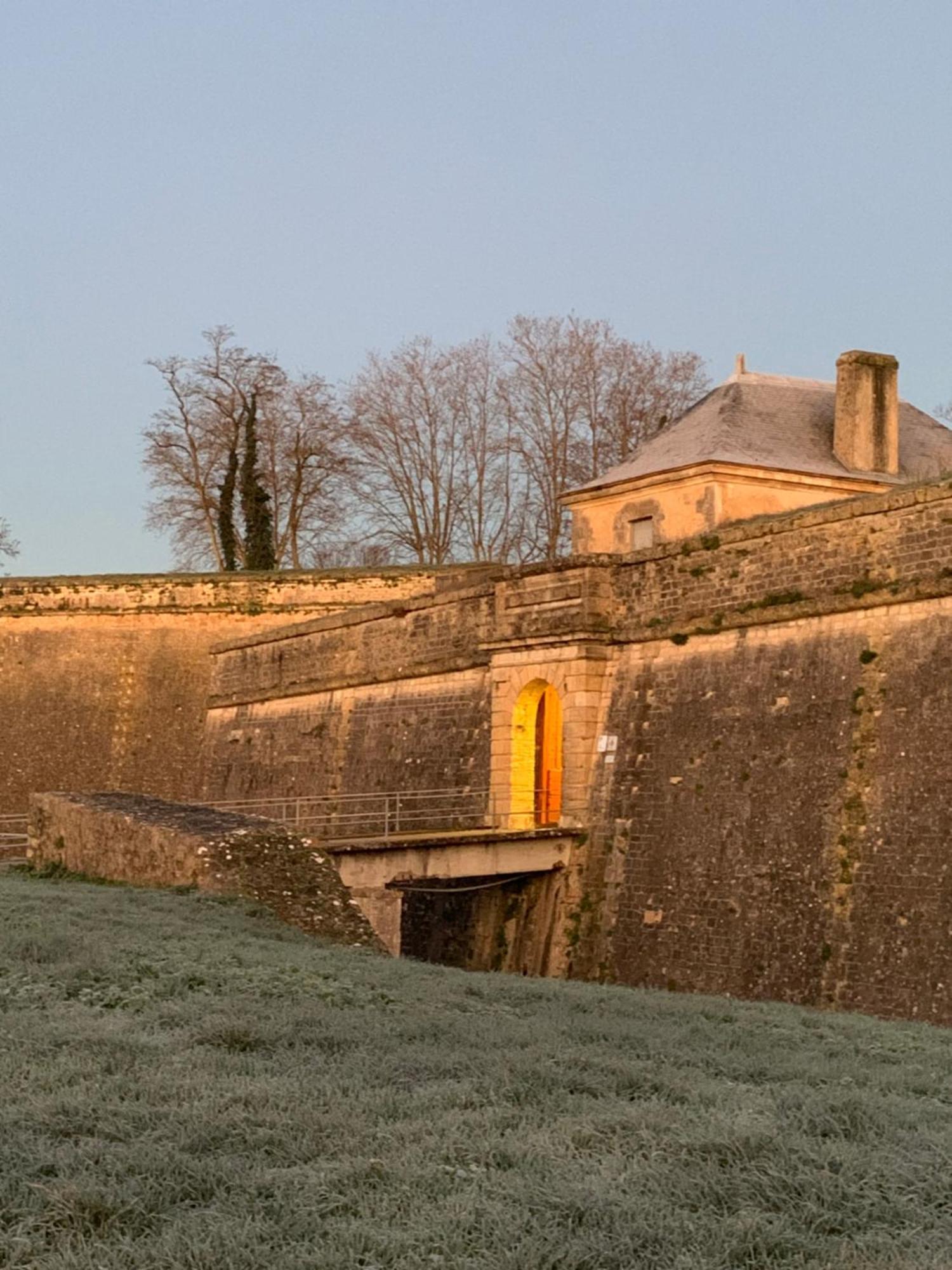 Auberge Du Porche Blaye Kültér fotó